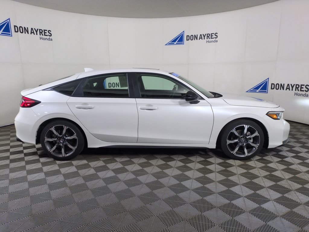 Certified Used 2025 Platinum White Pearl Honda Sport Touring image 10