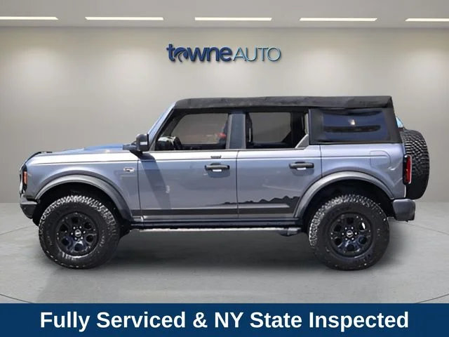 Used 2022 Gray Ford Wildtrak image 2