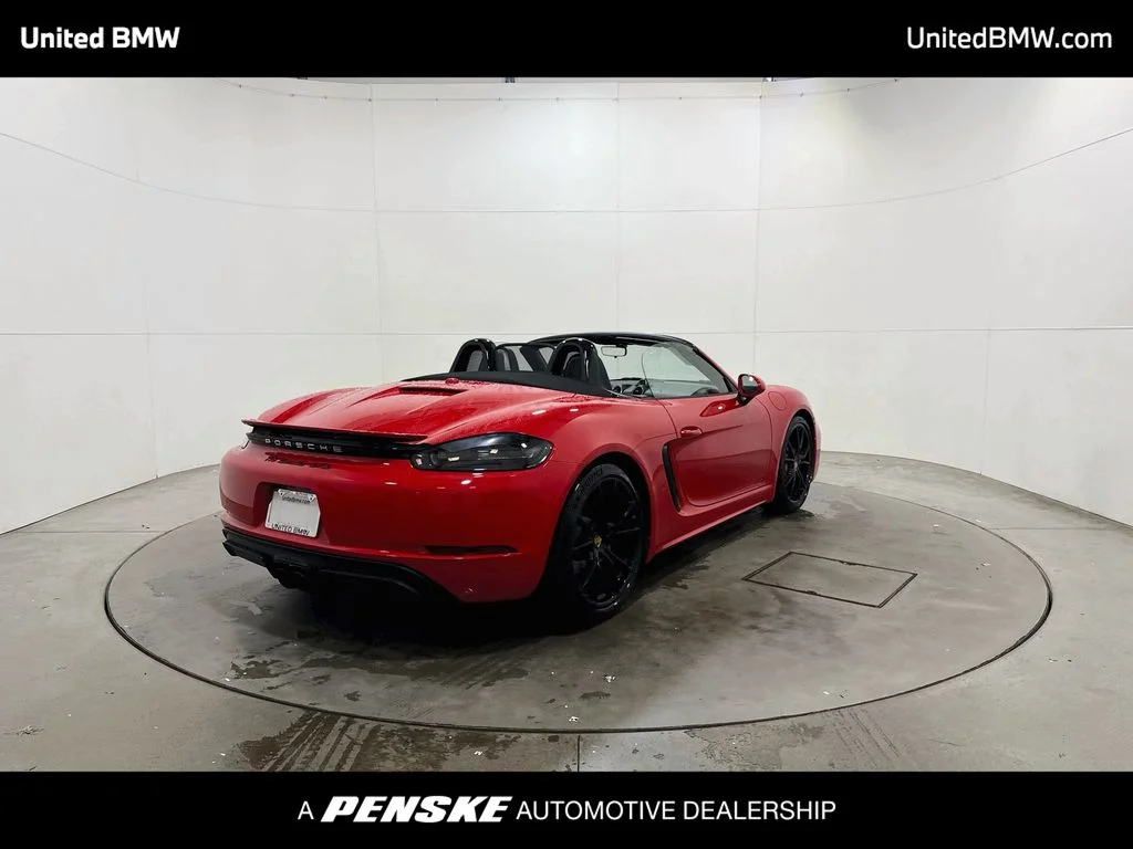 Used 2018 Carmine Red Porsche S image 5