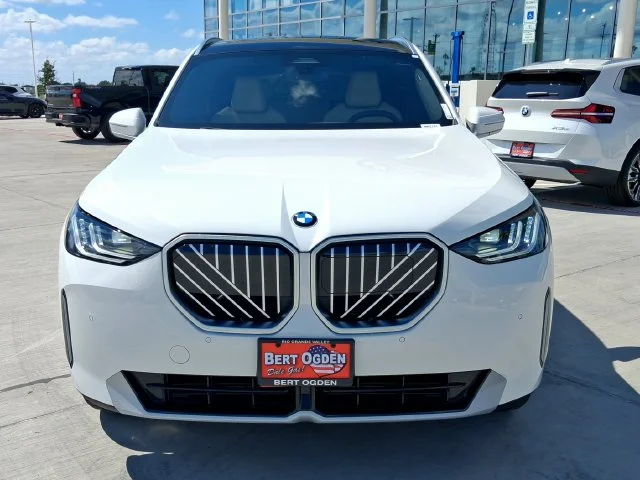 New 2026 Alpine White BMW 30 xDrive image 4