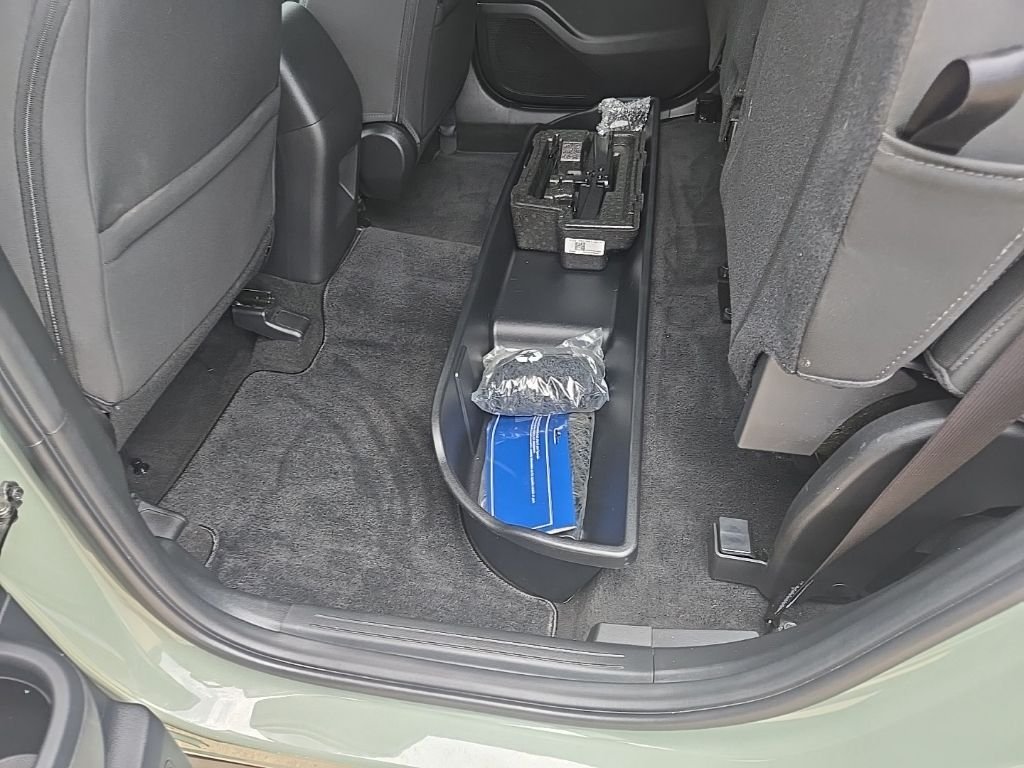Used 2024 Green Hyundai SEL image 79