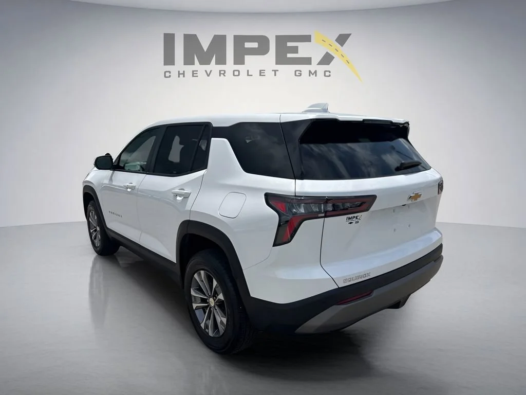 Used 2026 Summit White Chevrolet LT image 3