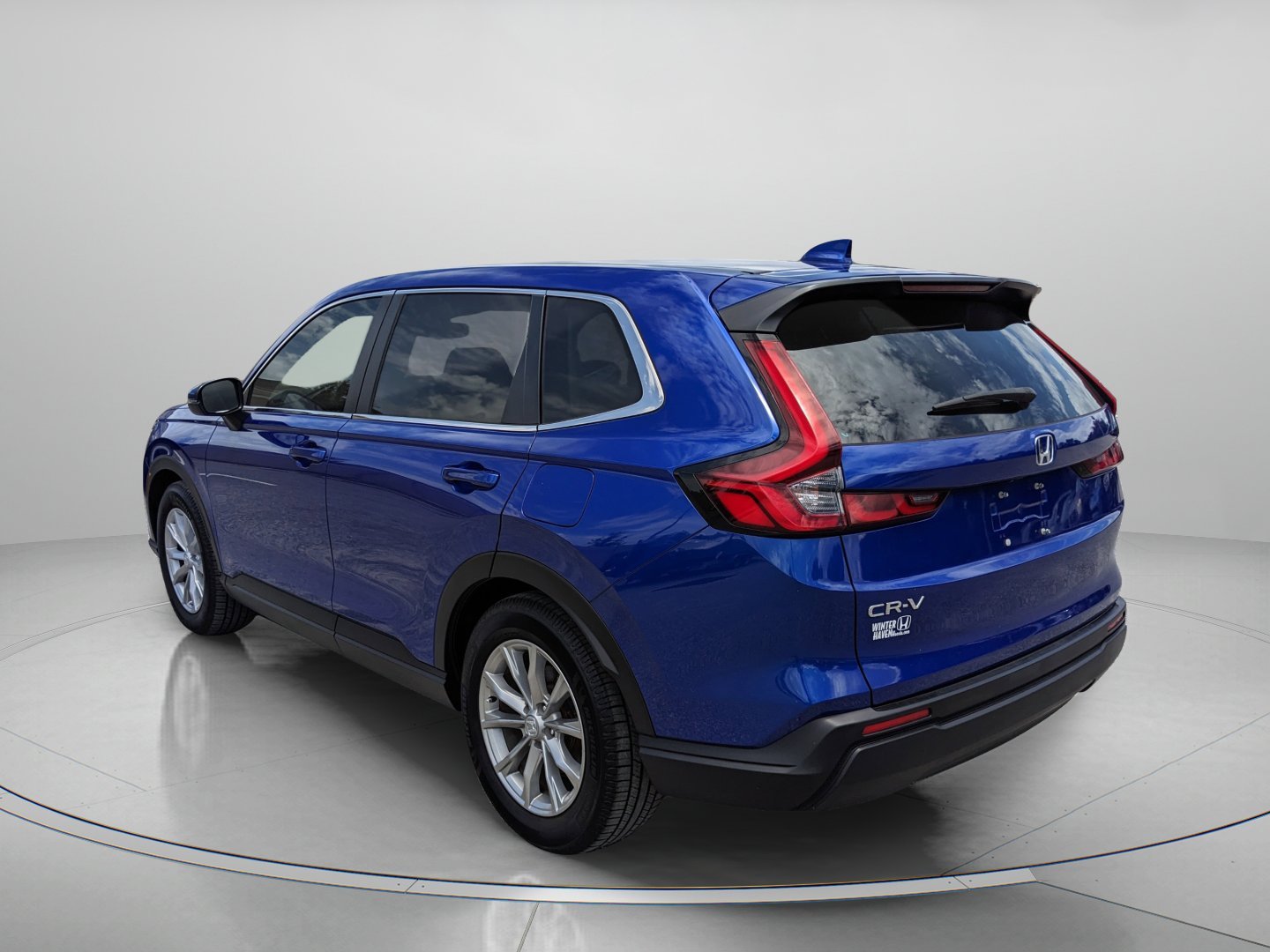 Used 2023 Still Night Pearl Honda EX image 4