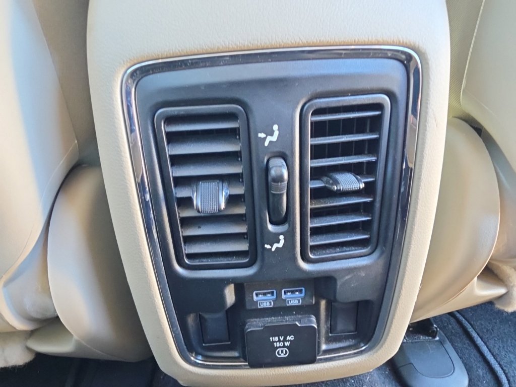 Used 2021 White Jeep Limited image 29