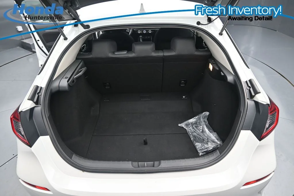 Used 2024 Platinum White Pearl Honda 2.0L LX image 12
