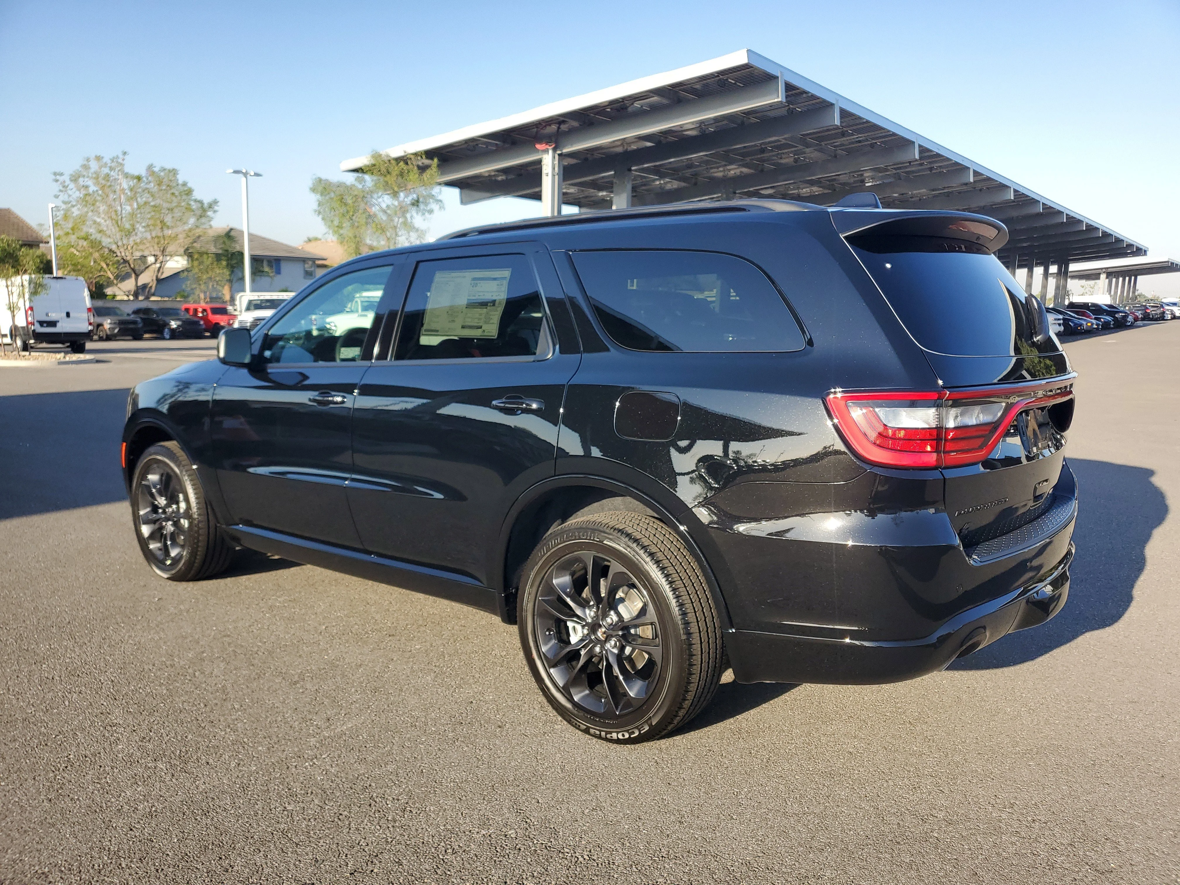 New 2026 Diamond Black Clear-Coat Exterior Paint Dodge GT image 3