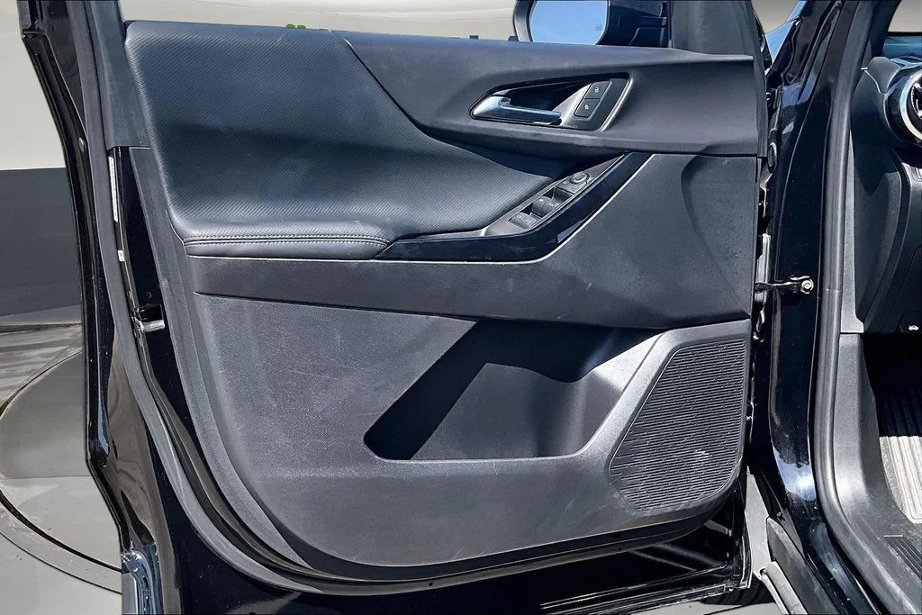 2025 Chevrolet Equinox LT - Photo 23
