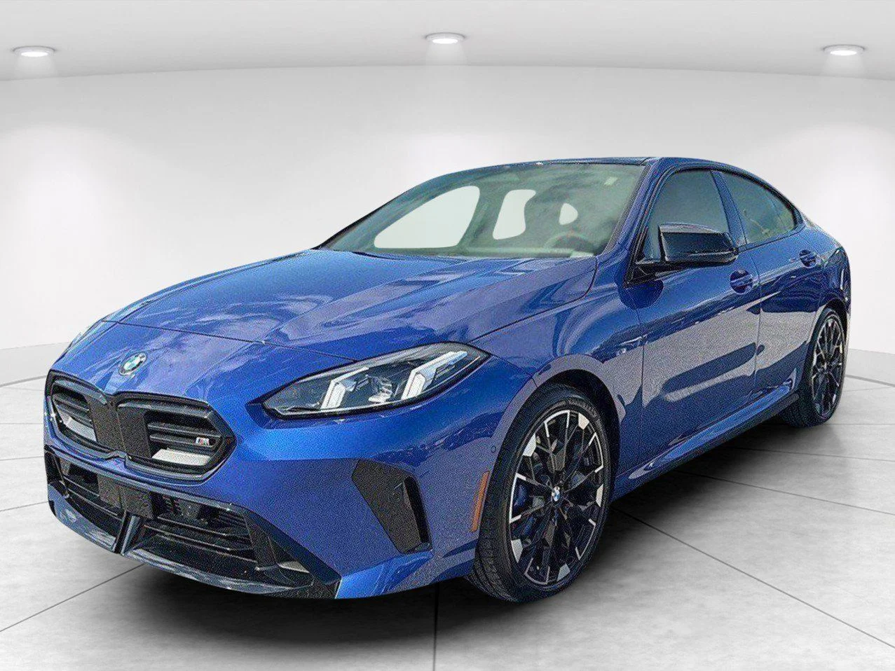 2026 BMW 2 Series M235 - Photo 8