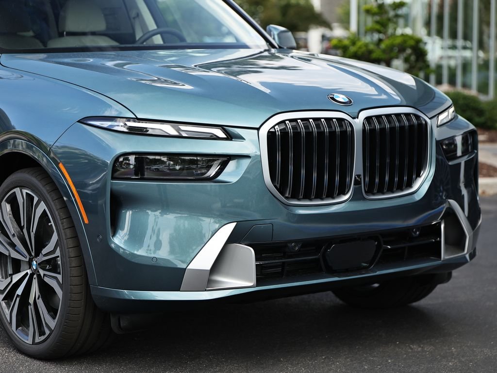 New 2027 Blue Ridge Mountain Metallic BMW xDrive40i image 2