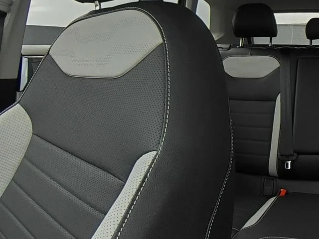 New 2026 Green Volkswagen 1.5T SEL image 40