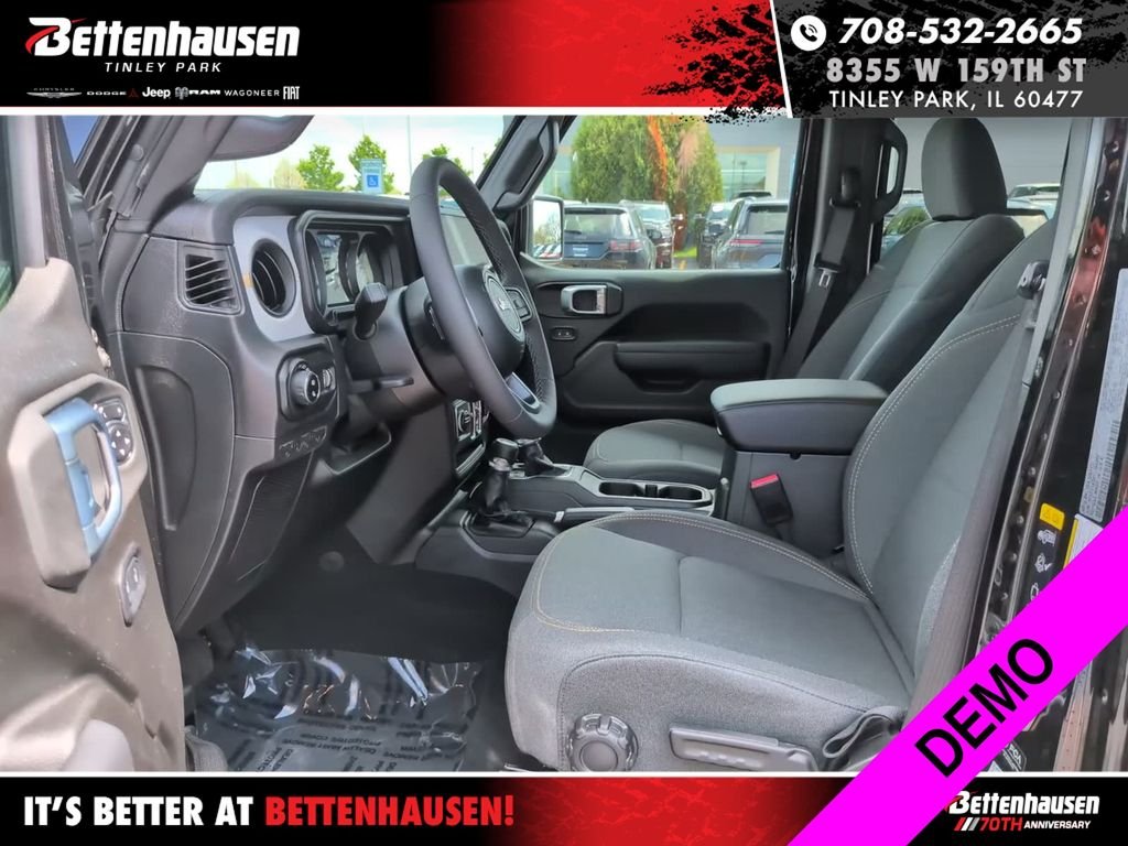 New 2026 Black Clear-Coat Exterior Paint Jeep Sport S image 21