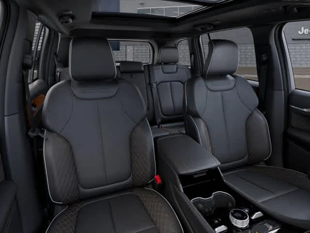 New 2026 Bright White Clear-Coat Exterior Paint Jeep Summit image 30