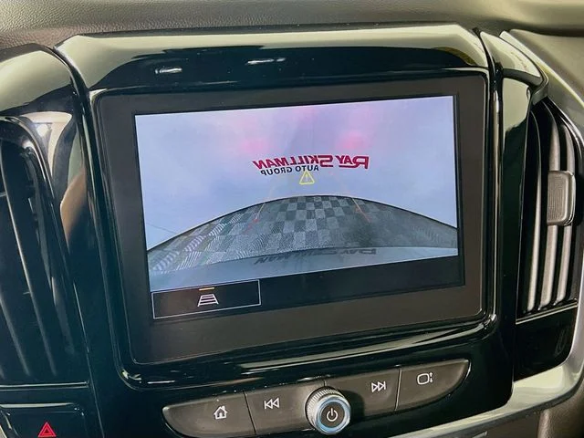 Used 2022 Gray Chevrolet 1LT image 19