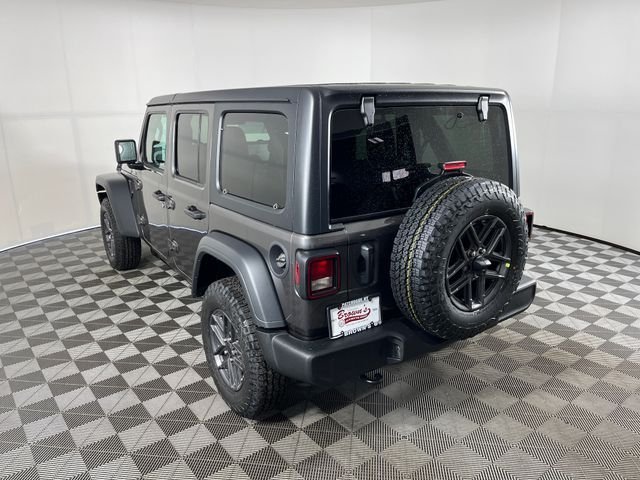 New 2026 Granite Crystal Metallic Clear-Coat Exterior Paint Jeep Sport S image 3