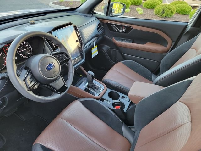 Used 2025 Crystal White Pearl Subaru Touring image 27