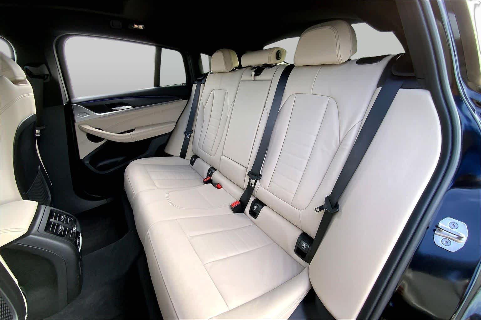 Used 2022 Black Sapphire Metallic BMW xDrive30i image 20