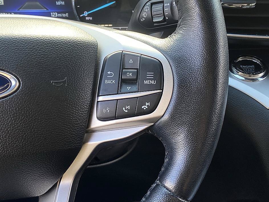 Used 2022 Gray Metallic Ford XLT image 23