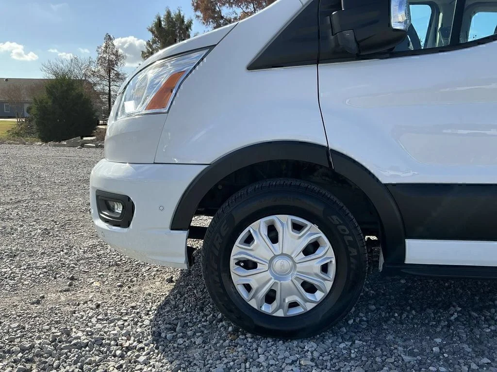 Used 2021 Oxford White Ford XLT image 11