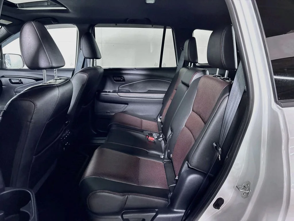 Used 2025 White Honda Black Edition image 21