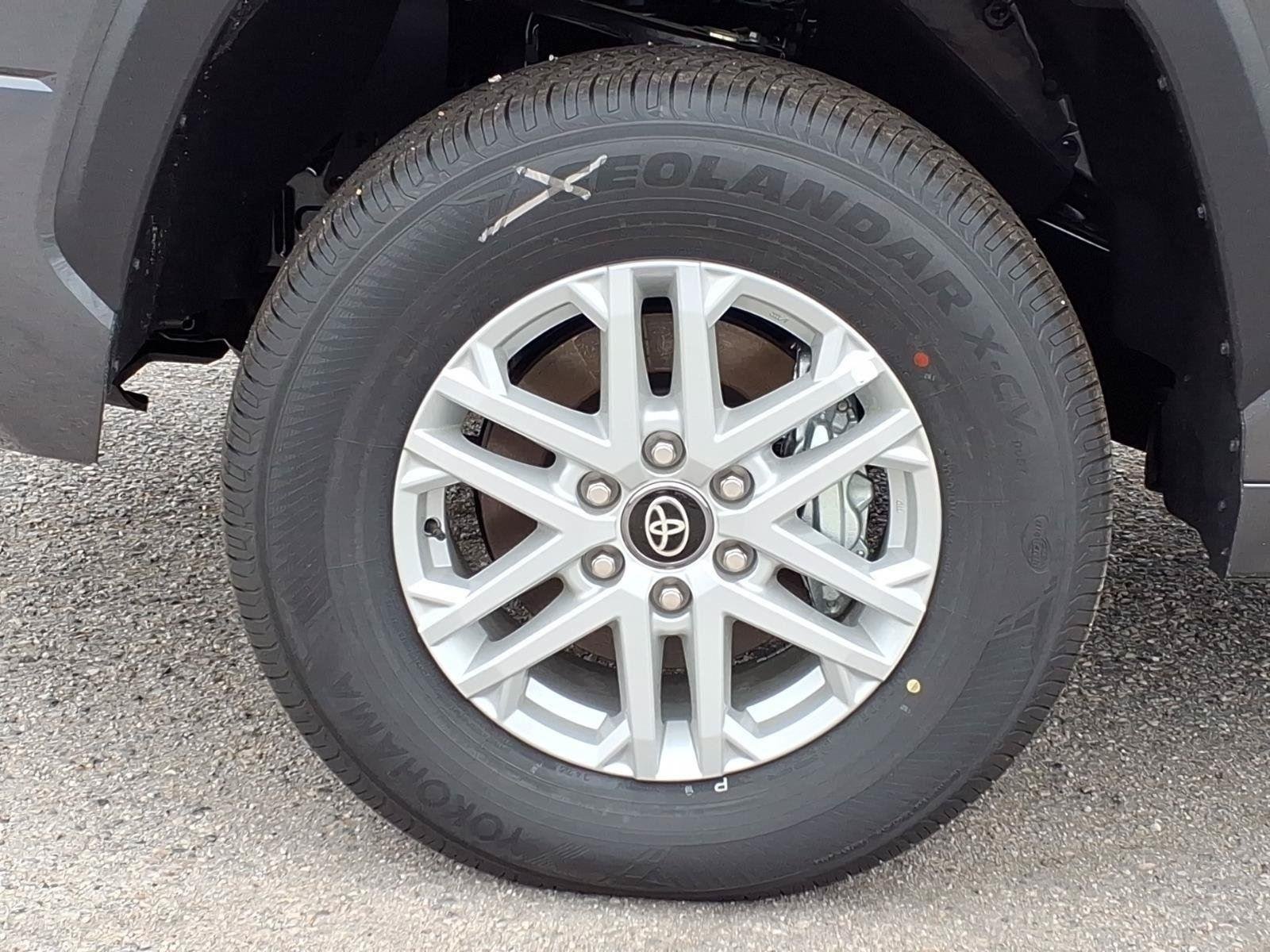 2026 Toyota Tundra SR5 - Photo 15