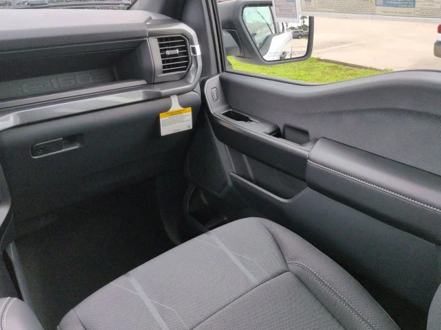 New 2026 Oxford White Ford STX® image 17