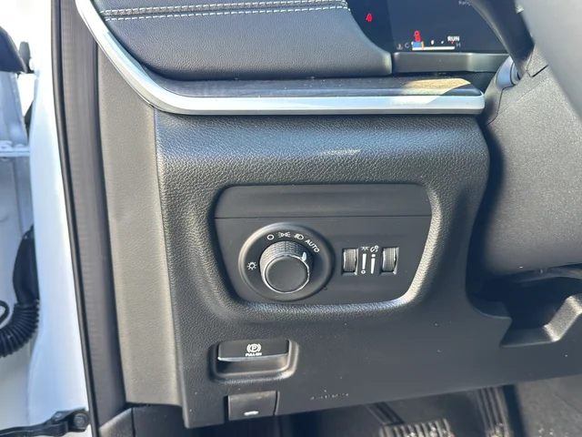 2026 Jeep Grand Cherokee Laredo - Photo 11