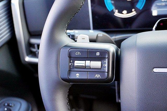 New 2026 Silver Hyundai SEL FWD image 37
