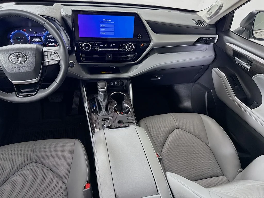 Certified Used 2025 Celestial Silver Metallic Toyota Platinum image 24