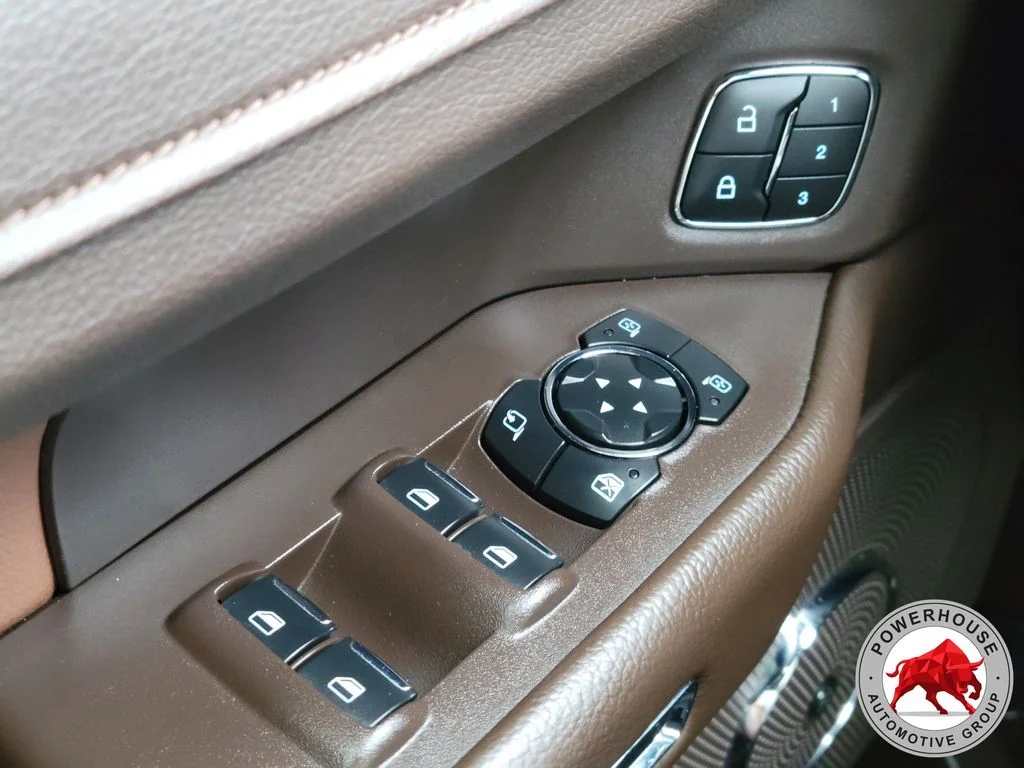 Used 2022 Green Ford King Ranch image 29