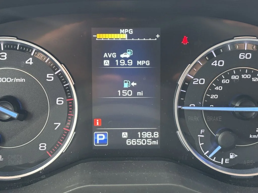 Used 2022 White Subaru Touring image 29