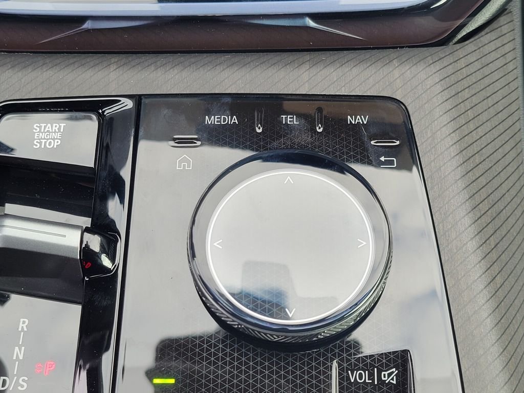 2026 BMW X3 30 - Photo 25