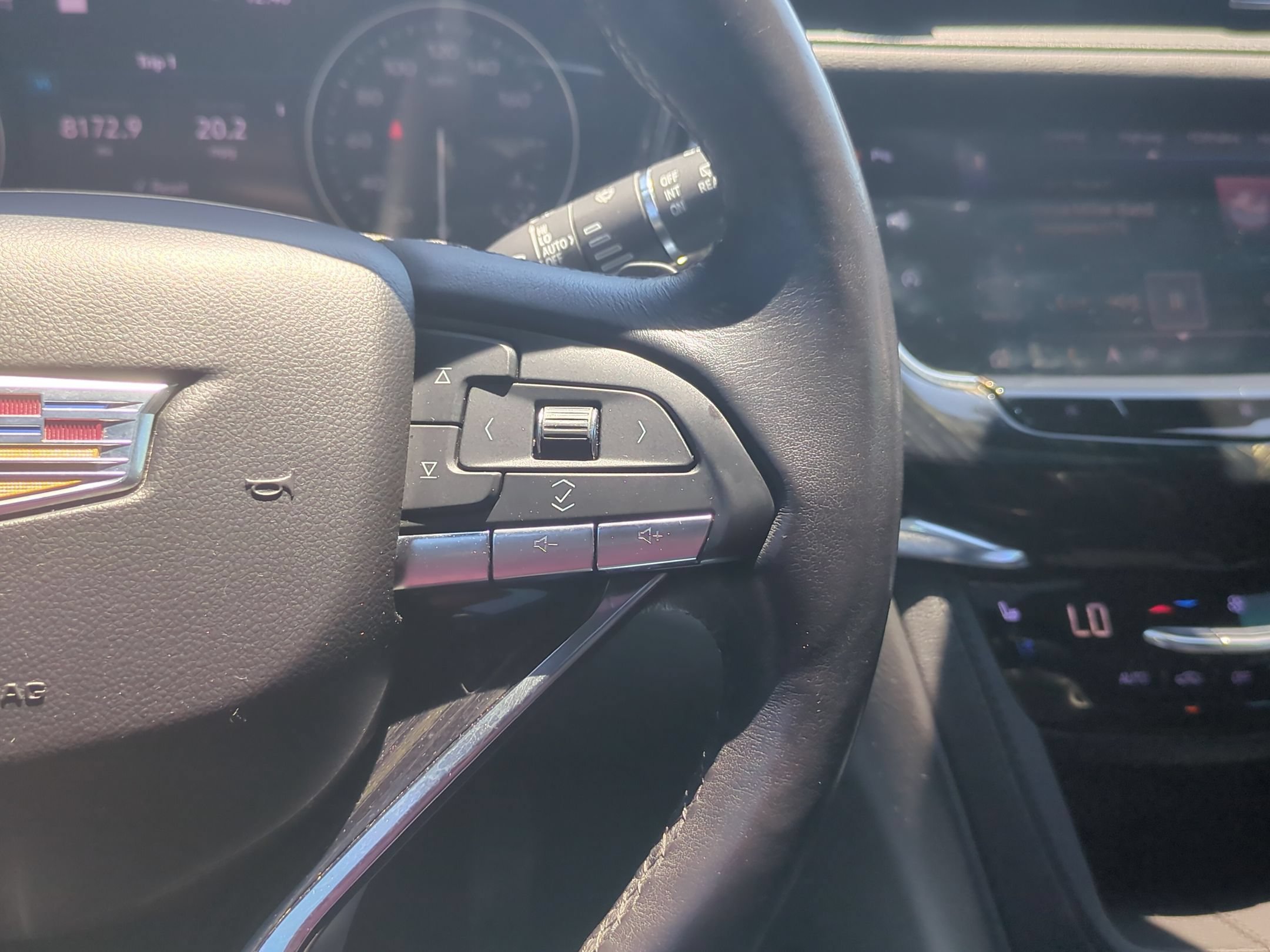 Used 2020 STELLAR BLACK METALLIC Cadillac AWD Premium Luxury image 18
