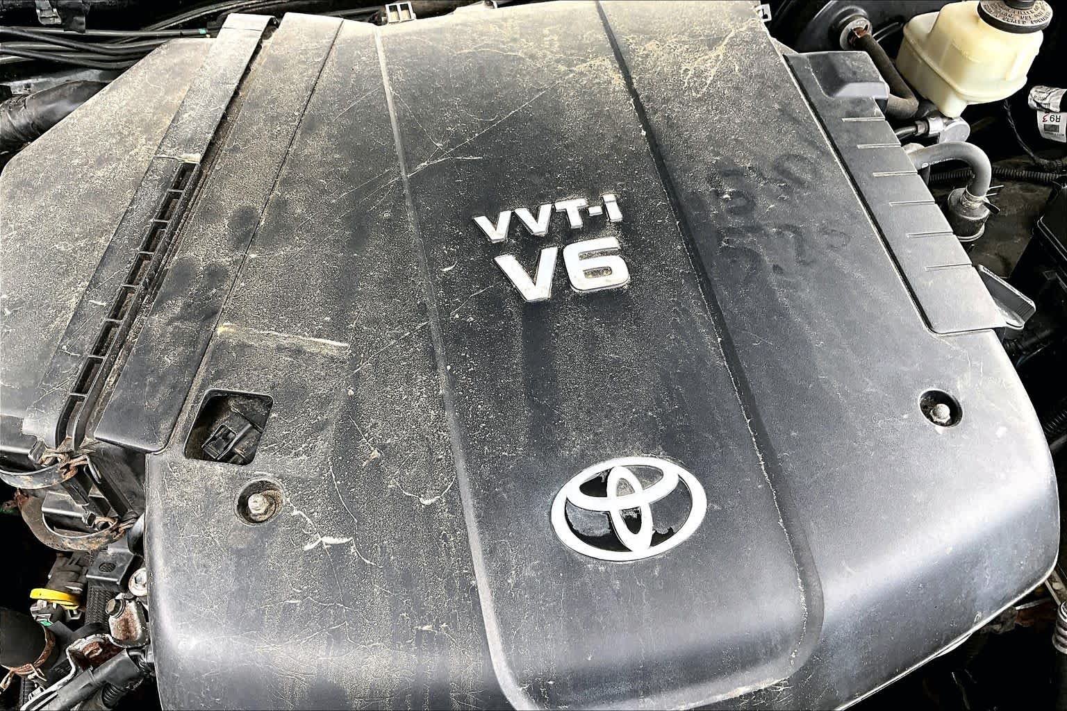 Used 2014 Spruce Mica Toyota  image 30