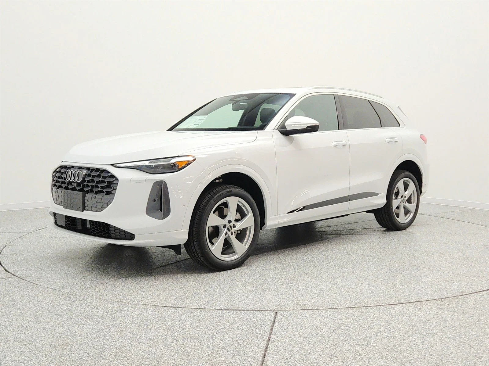 2026 Audi Q5 Premium Plus quattro's photo