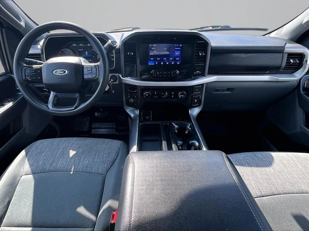 Used 2023 White Ford XLT image 17