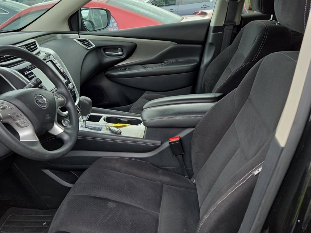 Used 2018 Black Nissan S image 7