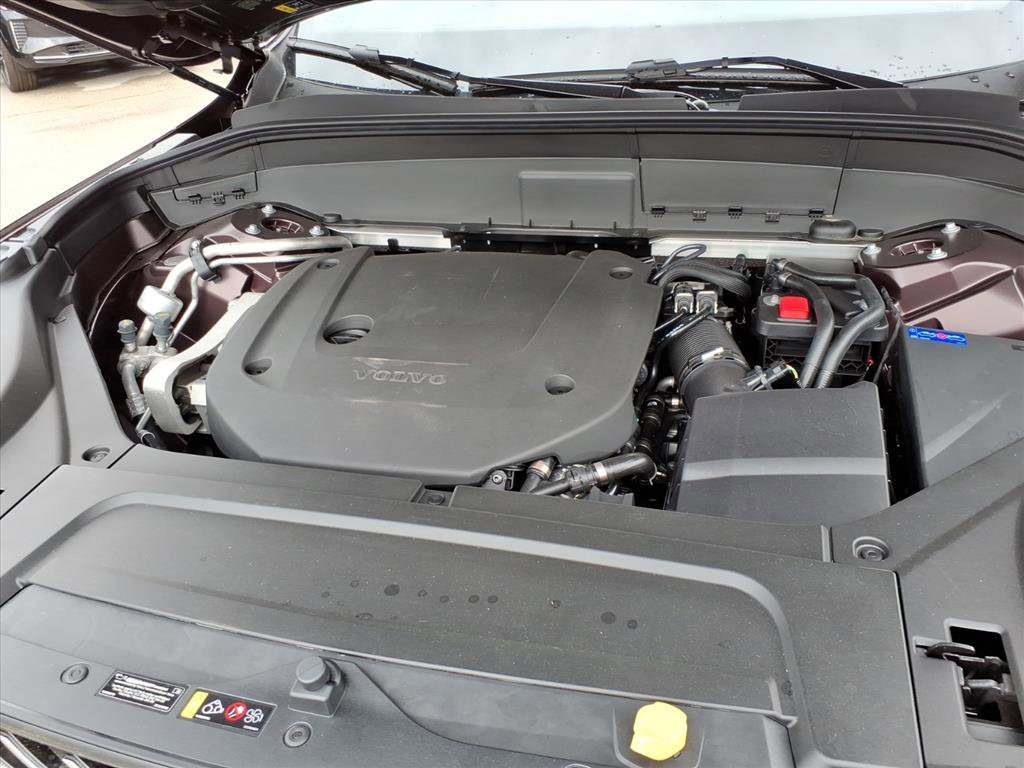 New 2026 Mulberry Red Volvo Plus image 10
