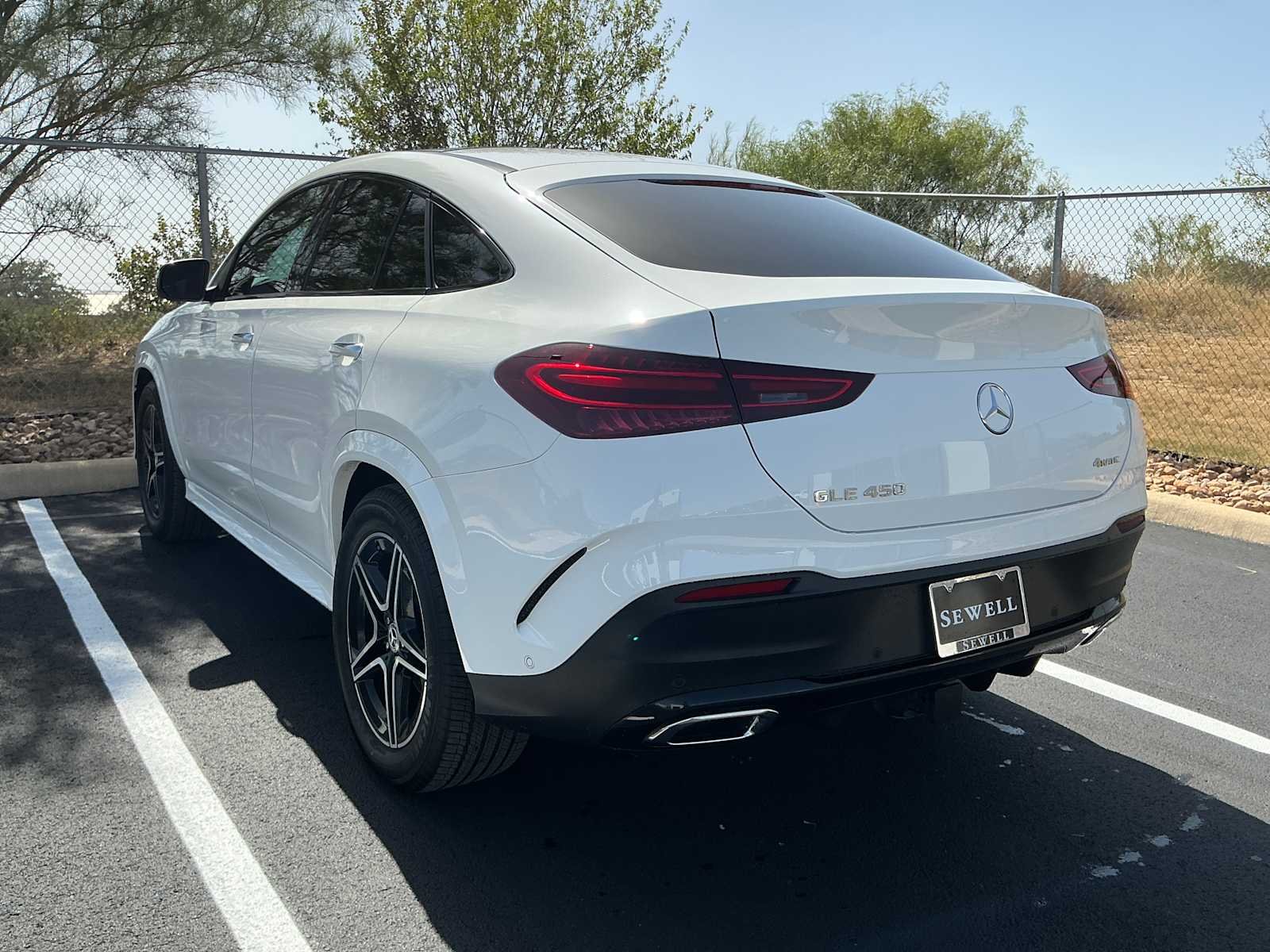 Certified Used 2026 Polar White Mercedes-Benz GLE 450 image 6