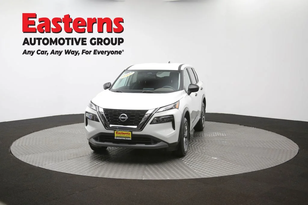 Used 2023 White Nissan S image 55