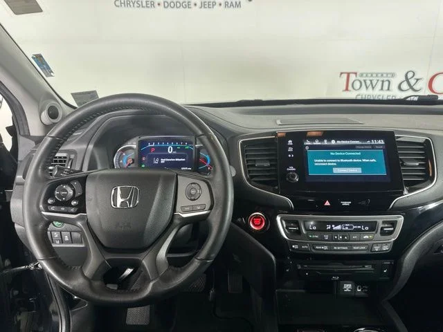 Used 2020 Black Honda Touring image 9