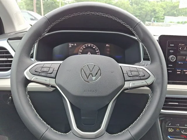 New 2025 Blue Volkswagen 1.5T SE image 14