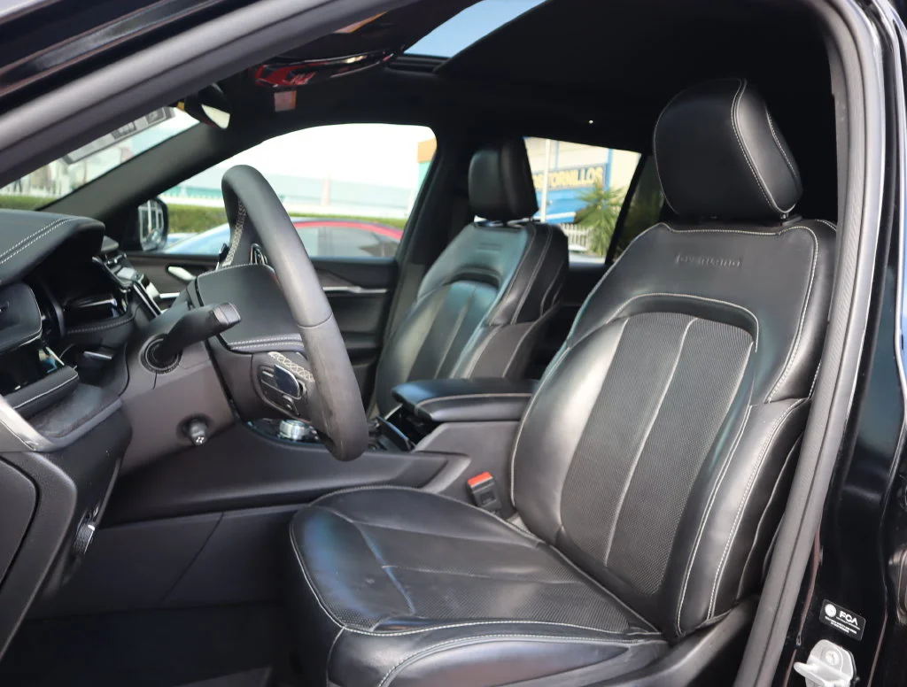 Used 2023 Black Jeep Overland image 23