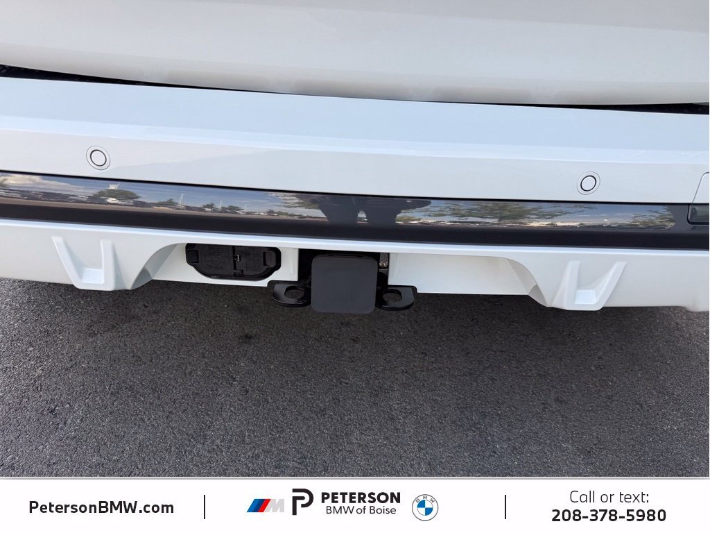 New 2026 Alpine White BMW M60i image 15