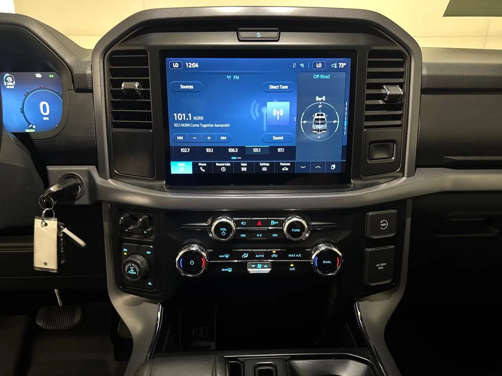 Certified Used 2025 Blue Ford XLT image 25