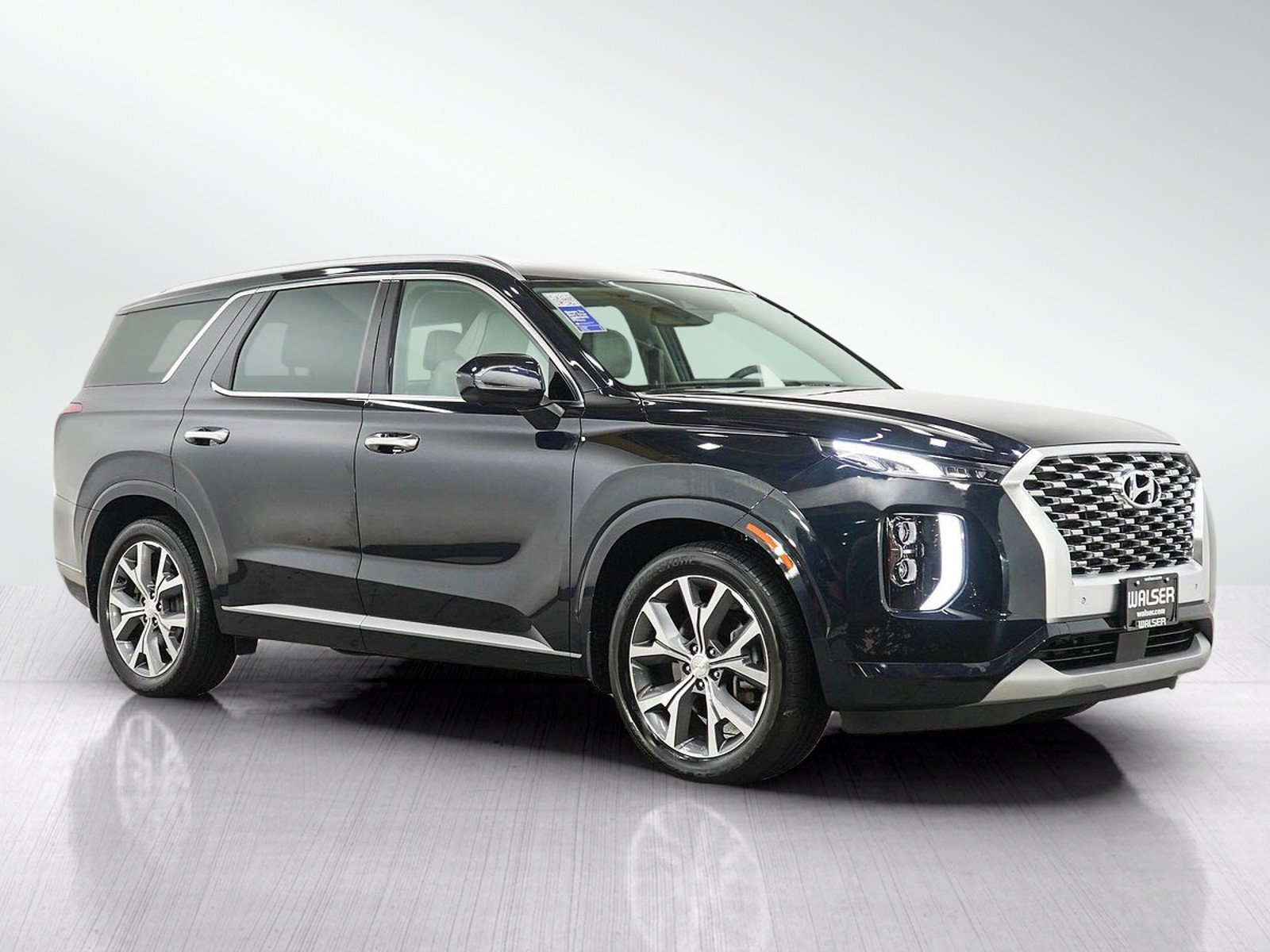 Certified Used 2022 Moonlight Cloud Hyundai Limited AWD image 8