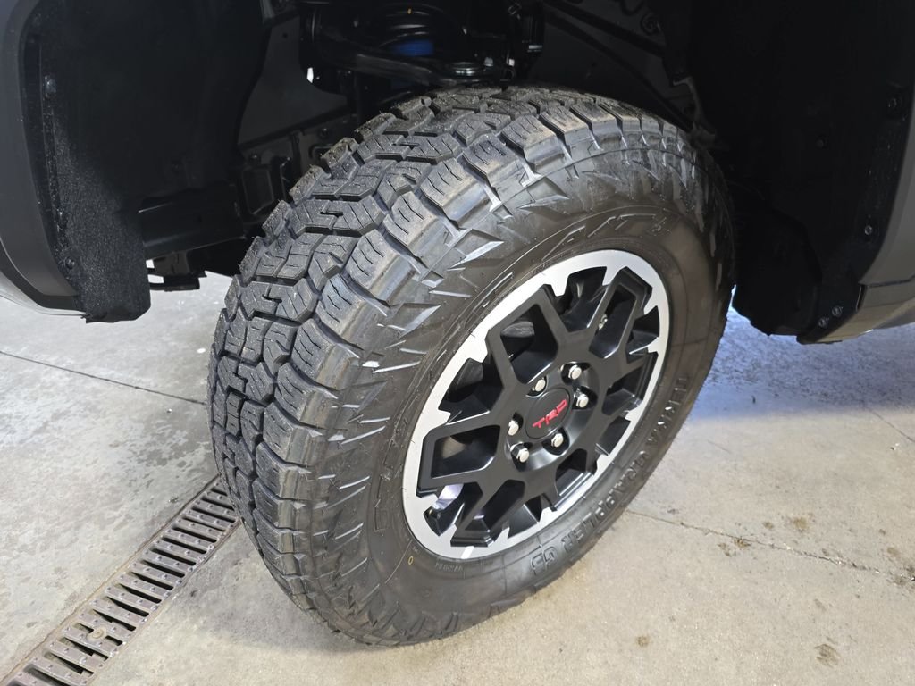 2025 Toyota Tacoma TRD Off Road - Photo 33