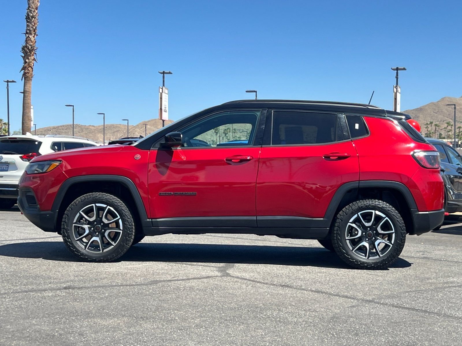 2025 Jeep Compass Trailhawk - Photo 6