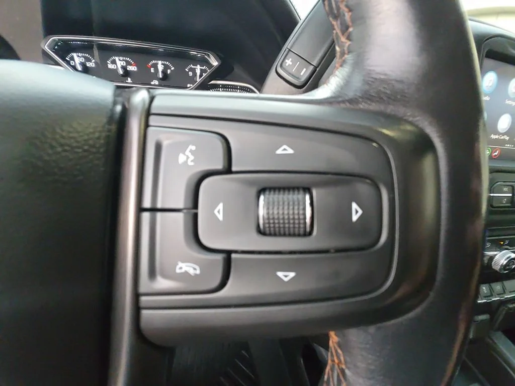 Used 2021 DARK SKY METALLIC GMC AT4 image 19