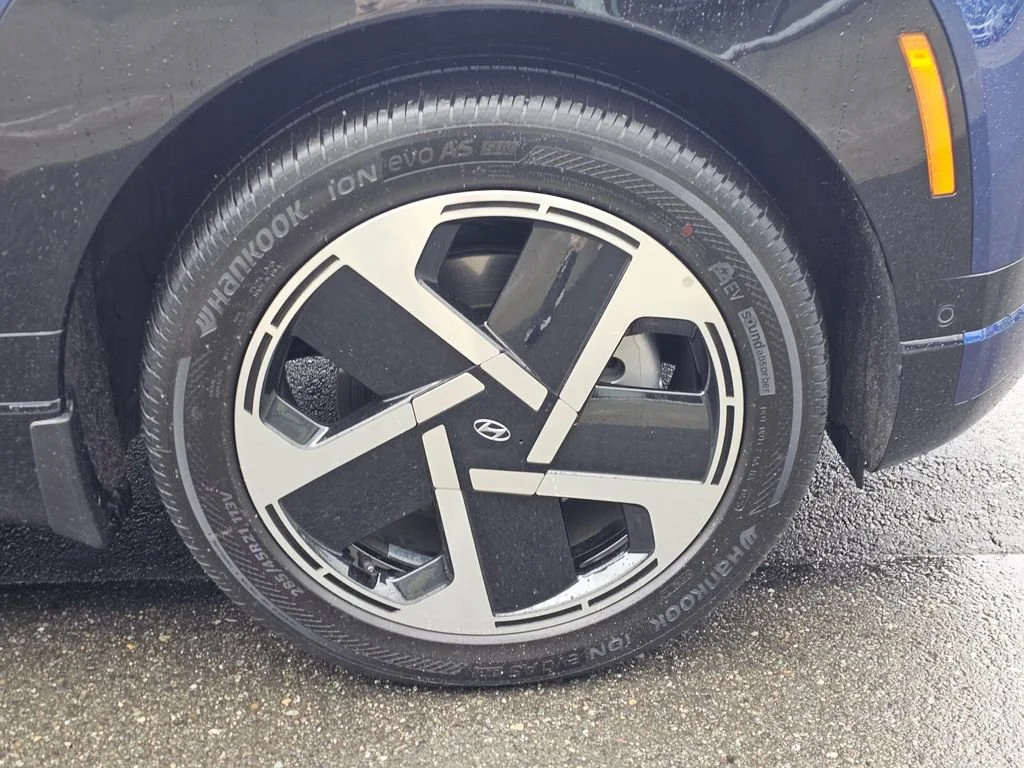 Used 2026  Hyundai Performance Limited image 9