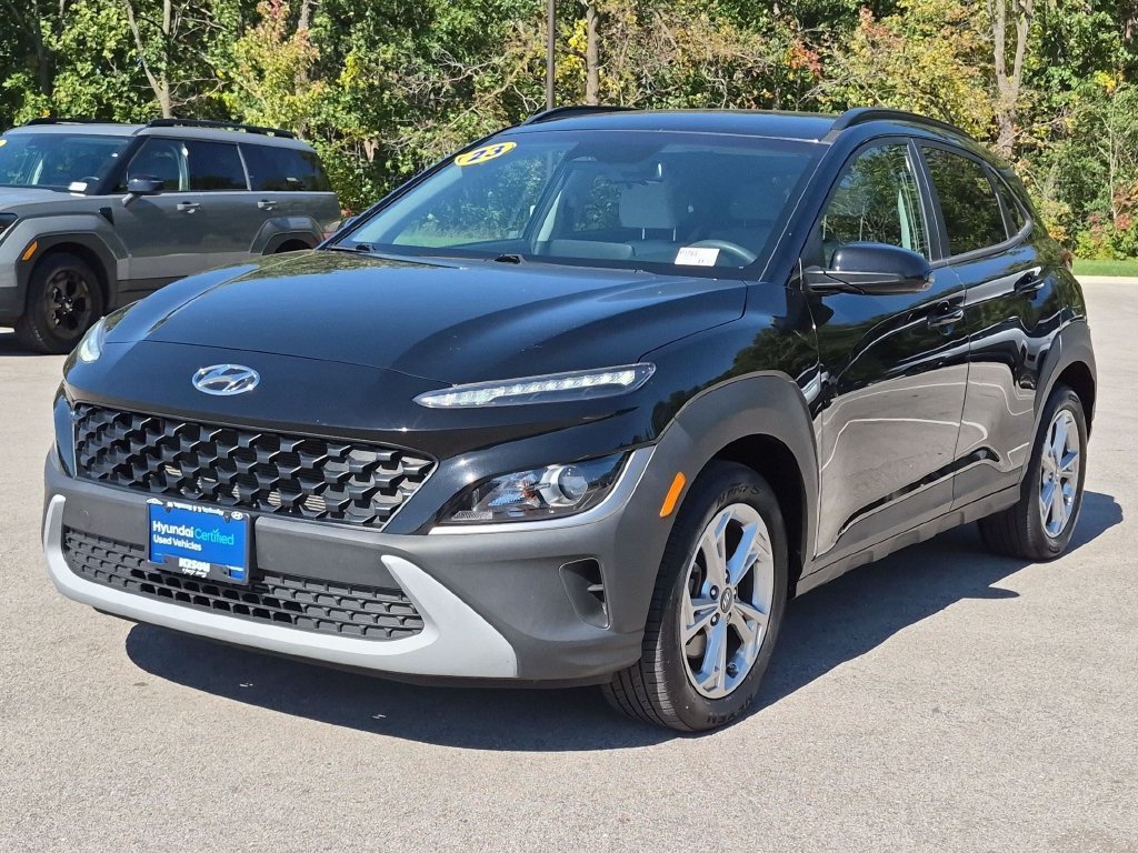 Used 2023 Black Hyundai SEL image 3